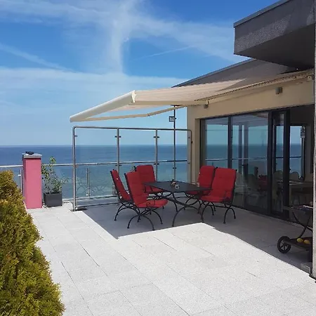 Penthouse Bluesky *