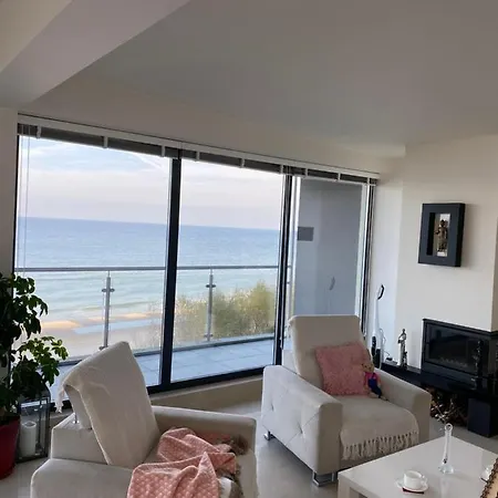 Lägenhet Penthouse Bluesky Rewal