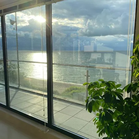 Penthouse Bluesky Apartment Rewal